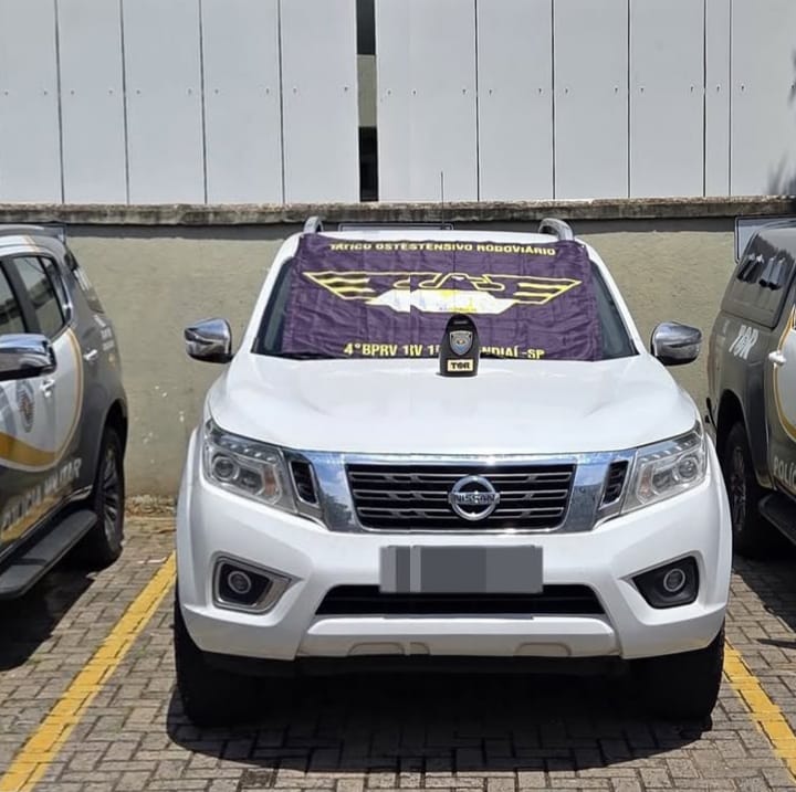  Homem é preso com caminhonete furtada e placas falsas na Bandeirantes